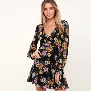 VERO Moda Sz. S Wrap Floral Dress, puff sleeve, slight flounce. Worn Once.